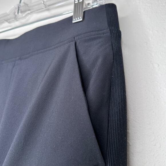 Athleta Brooklyn Mid Rise Ankle Pant, Black, Size 8 Petite - Picture 8 of 9
